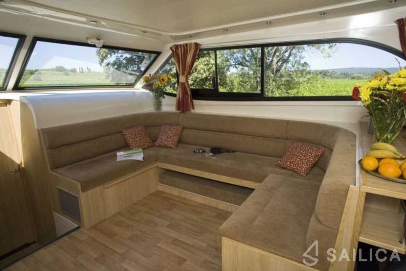 Le Boat Mystique - Yacht Charter Sailica