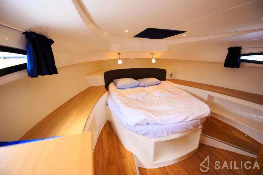Le Boat Mystique - Yacht Charter Sailica