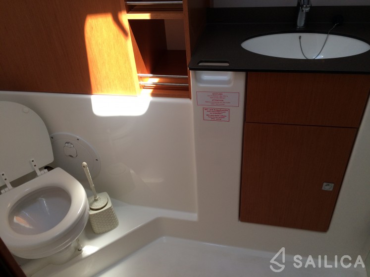 Bavaria 51 Cruiser - Yacht Charter Sailica