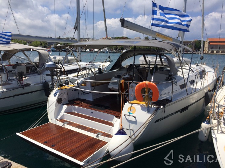 Bavaria 51 Cruiser - Yacht Charter Sailica