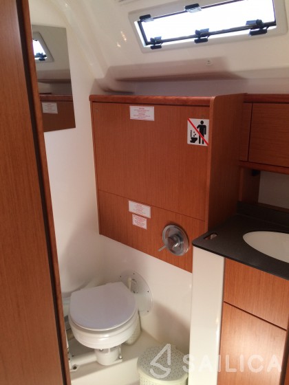 Bavaria 51 Cruiser - Yacht Charter Sailica