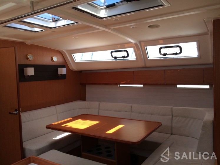 Bavaria 51 Cruiser - Yacht Charter Sailica