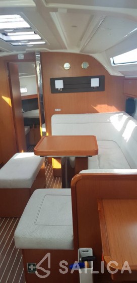 Bavaria 41 Cruiser - Yacht Charter Sailica