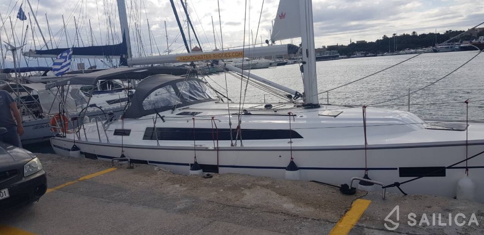 Bavaria 41 Cruiser - Yacht Charter Sailica