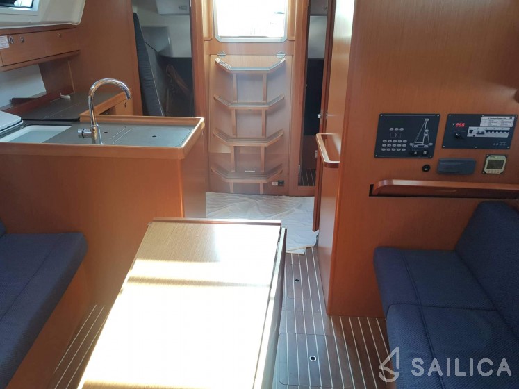 Bavaria 37 Cruiser - Yacht Charter Sailica