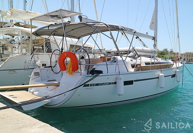 Bavaria 37 Cruiser - Yacht Charter Sailica