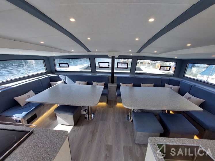 Luna 47 - Yacht Charter Sailica