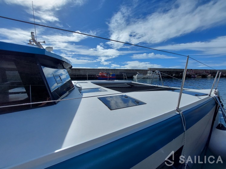 Luna 47 - Yacht Charter Sailica