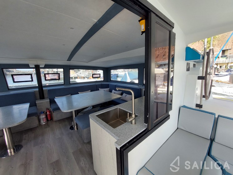 Luna 47 - Yacht Charter Sailica