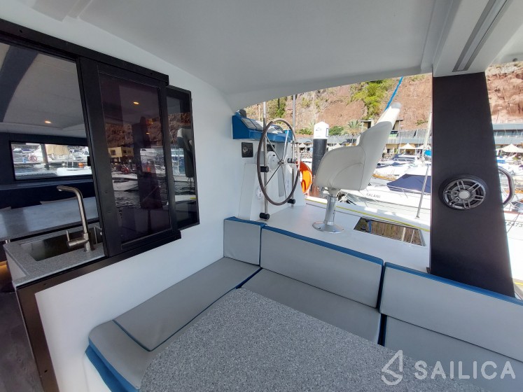 Luna 47 - Yacht Charter Sailica