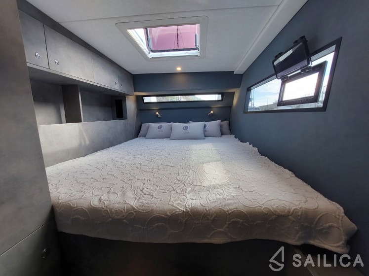 Luna 47 - Yacht Charter Sailica