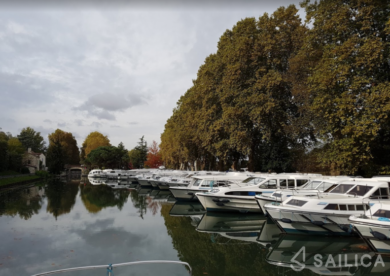 Le Boat Salsa A - Yacht Charter Sailica