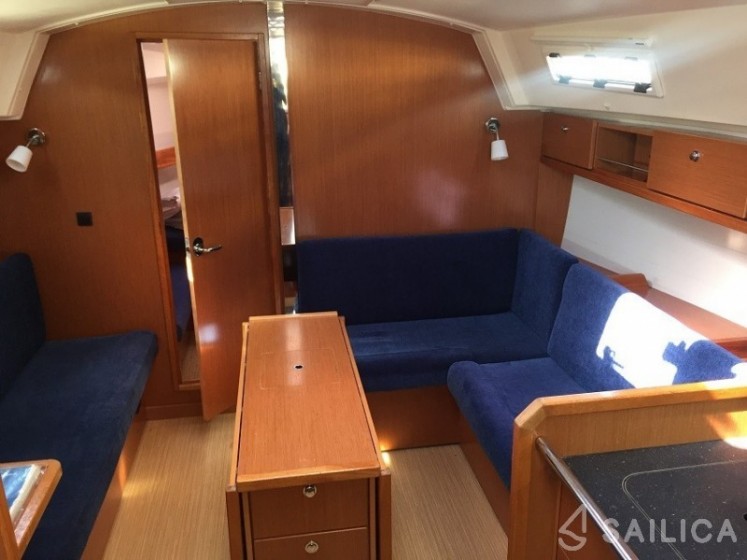 Bavaria Cruiser 36 - Yacht Charter Sailica