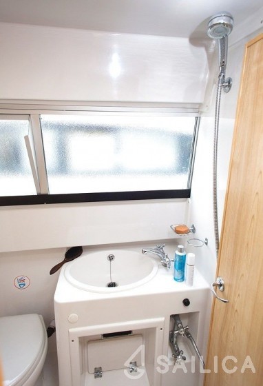 Le Boat Salsa B - Yacht Charter Sailica