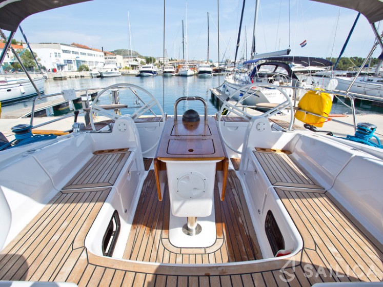 Elan 444 Impression - Yacht Charter Sailica