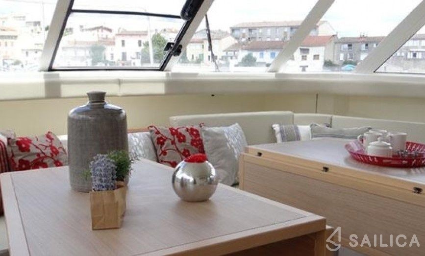 Le Boat Vision 2 - Yacht Charter Sailica