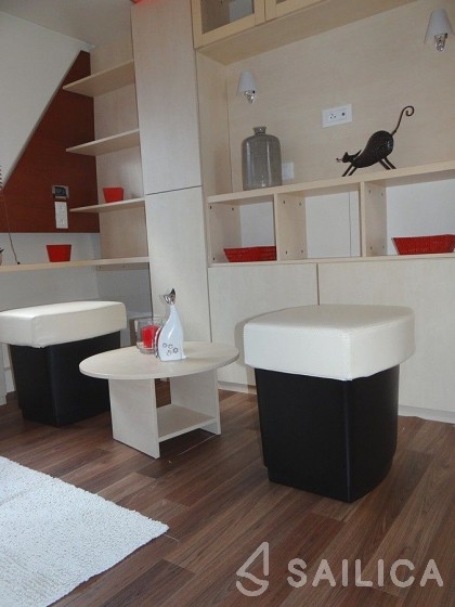 Le Boat Vision 2 - Yacht Charter Sailica