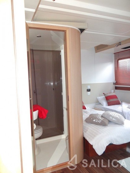 Le Boat Vision 2 - Yacht Charter Sailica