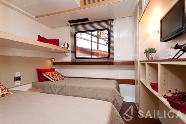 Le Boat Vision 3 - Yacht Charter Sailica