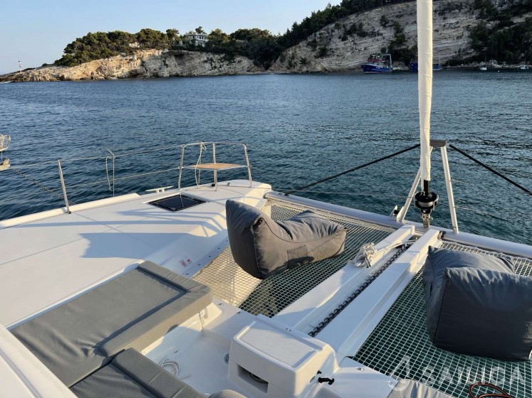 Lagoon 46  - Yacht Charter Sailica
