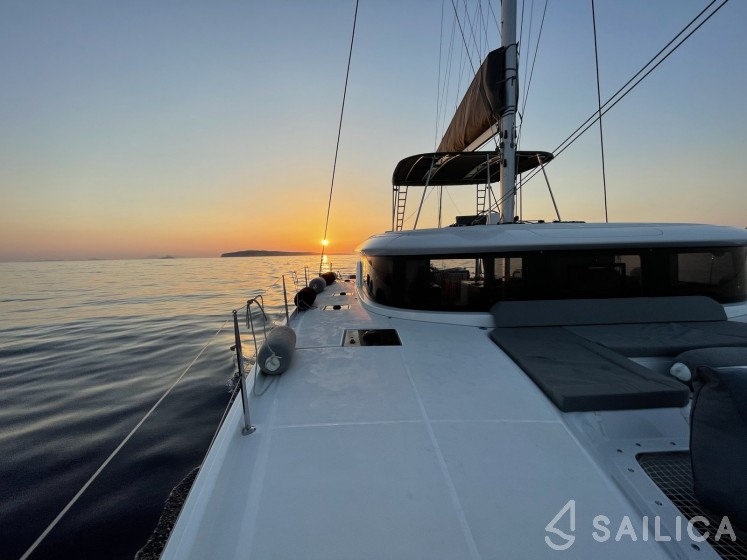 Lagoon 46  - Yacht Charter Sailica