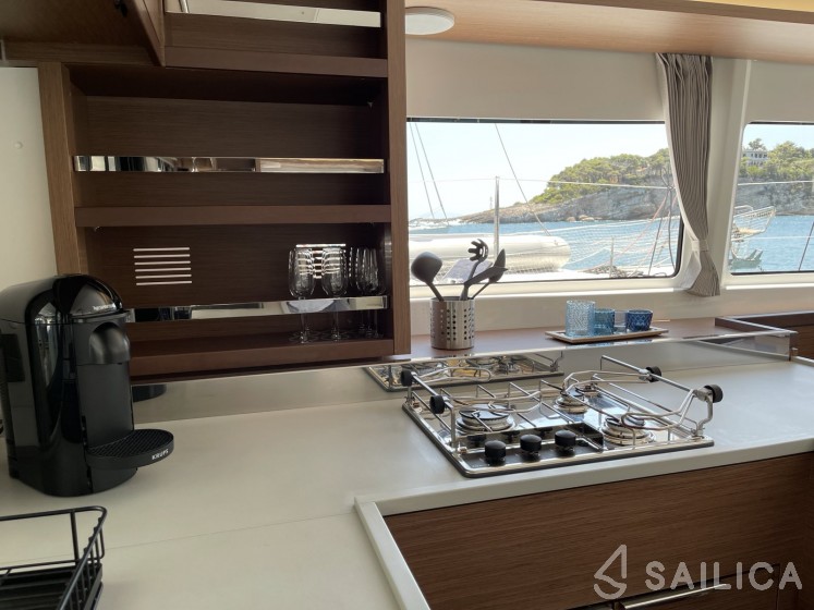 Lagoon 46  - Yacht Charter Sailica