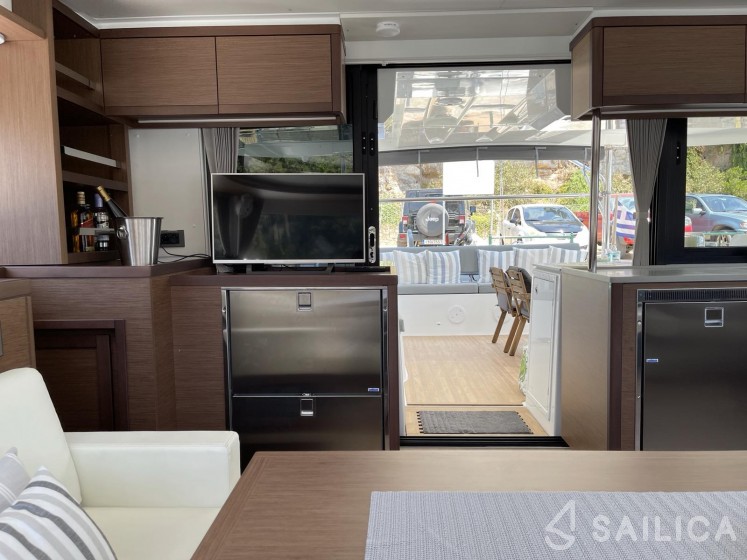 Lagoon 46  - Yacht Charter Sailica