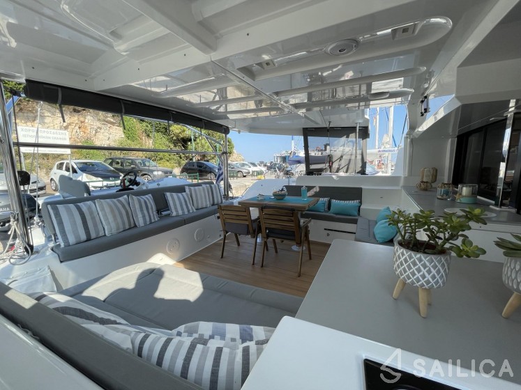 Lagoon 46  - Yacht Charter Sailica