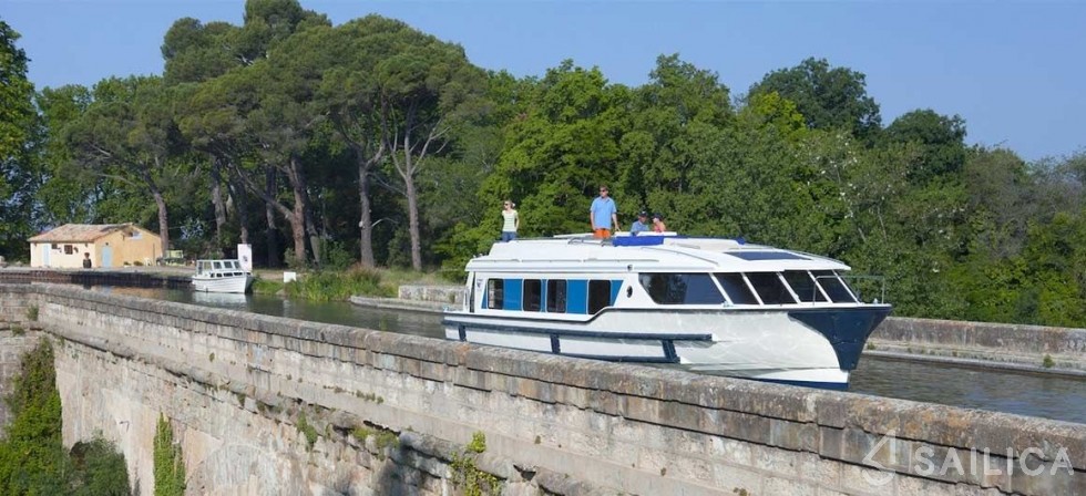 Le Boat Vision 4 - Yacht Charter Sailica