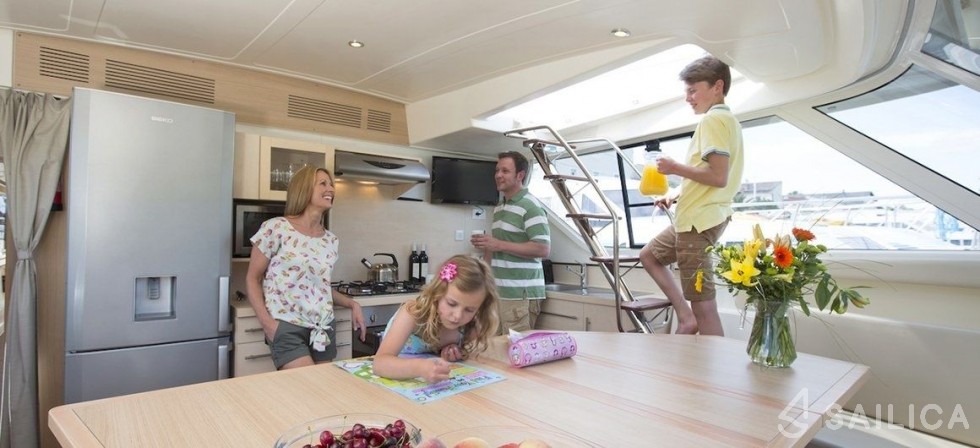 Le Boat Vision 4 - Yacht Charter Sailica
