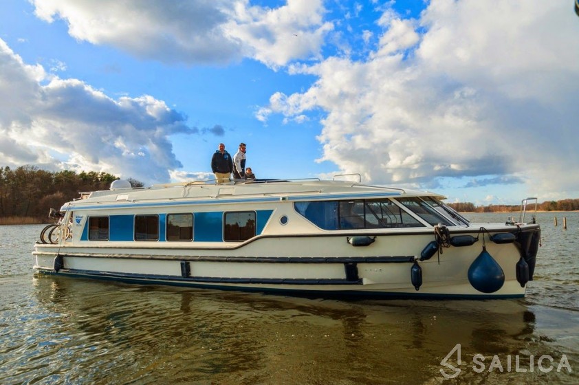Le Boat Vision 4 - Yacht Charter Sailica