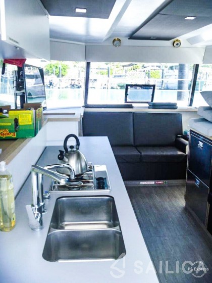 MY 37 - Yacht Charter Sailica