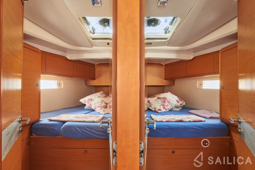 Sun Odyssey 509 - Yacht Charter Sailica