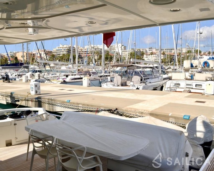 Marquis 69 - Yacht Charter Sailica