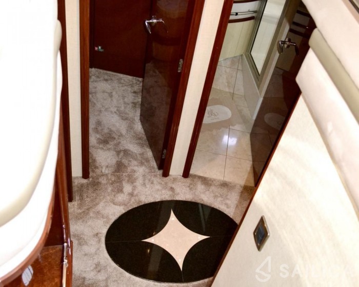 Marquis 69 - Yacht Charter Sailica