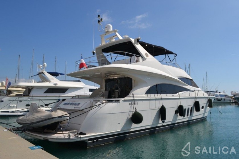 Marquis 69 - Yacht Charter Sailica
