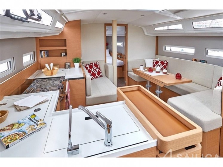Sun Odyssey 410 - Yacht Charter Sailica