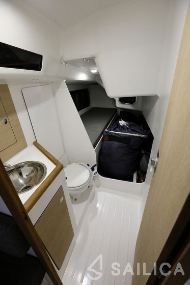 Ofcet 32 sc - Yacht Charter Sailica