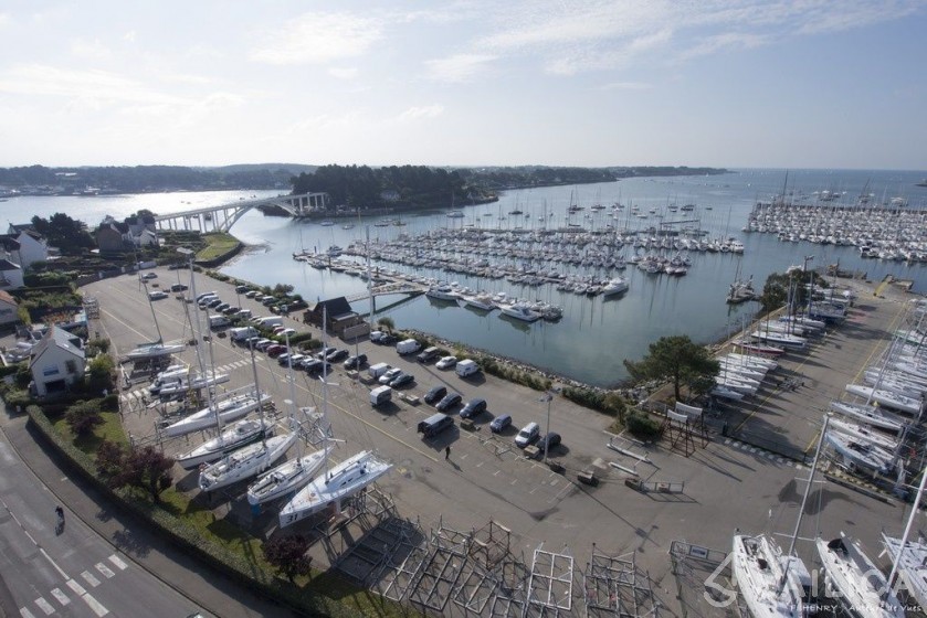 Ofcet 32 sc - Yacht Charter Sailica