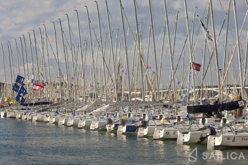 Ofcet 32 sc - Yacht Charter Sailica