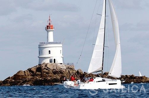 Ofcet 32 sc - Yacht Charter Sailica