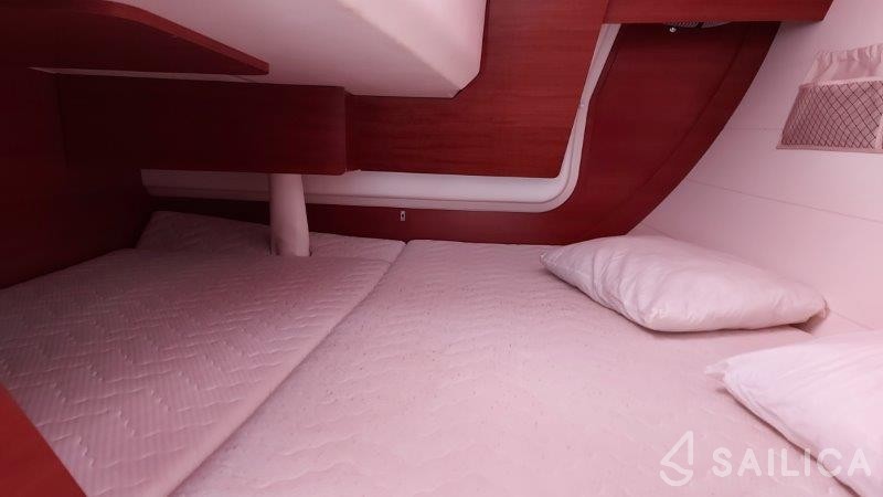 Dufour 335 Grand Large - Yacht Charter Sailica
