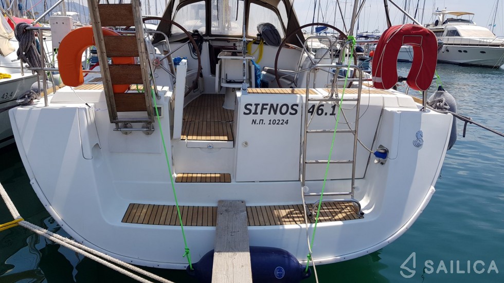 Oceanis 46 - Yacht Charter Sailica