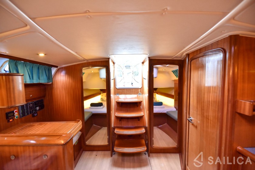 Bavaria 44 - Yacht Charter Sailica
