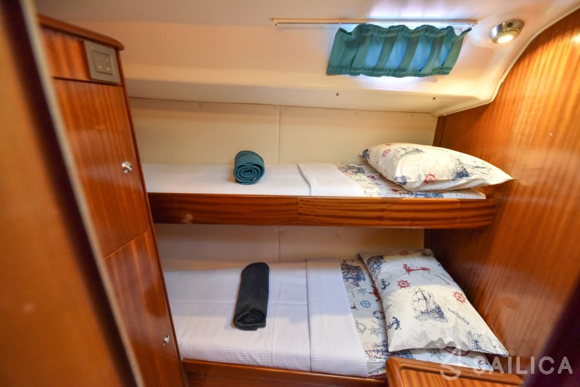Bavaria 44 - Yacht Charter Sailica