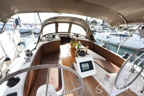 Bavaria 37 Cruiser - Yacht Charter Sailica