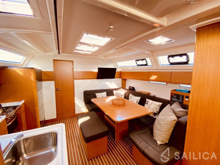 Bavaria Cruiser 46 Style - Yacht Charter Sailica