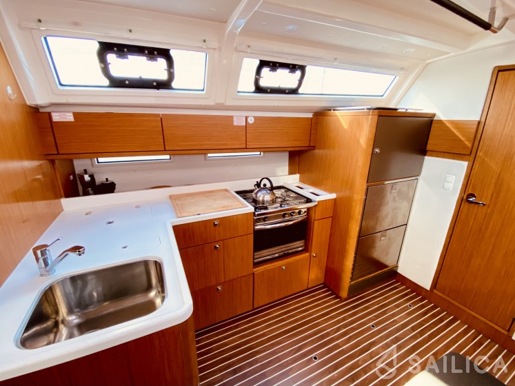 Bavaria Cruiser 46 Style - Yacht Charter Sailica