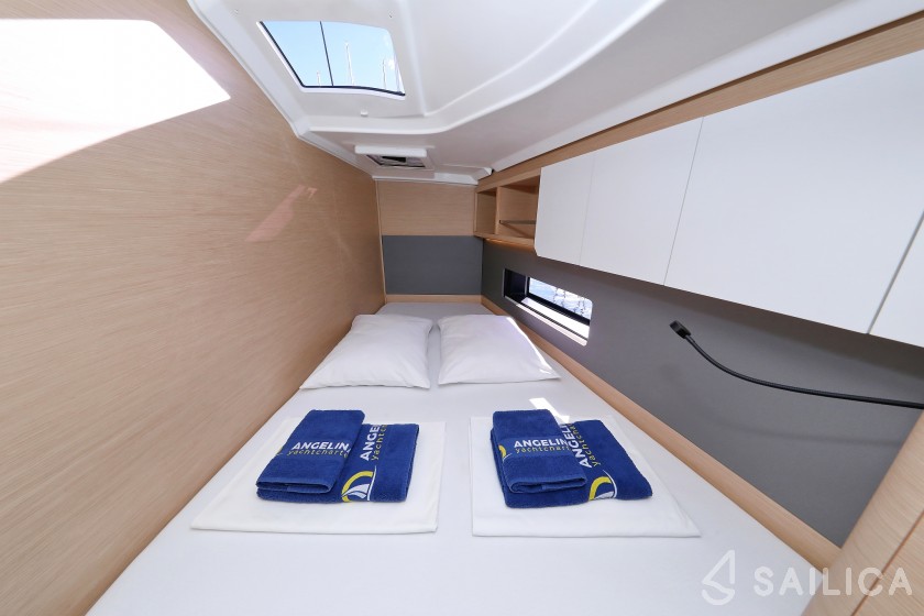 Dufour 41 - Yacht Charter Sailica