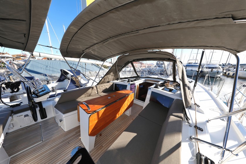 Dufour 41 - Yacht Charter Sailica